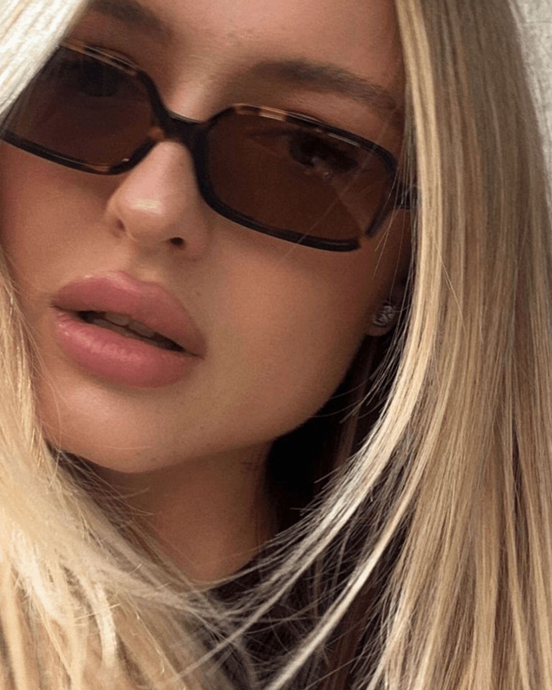Tillie | Modern Rectangle Sunglasses in first_variant_option1 | Elegant Women&