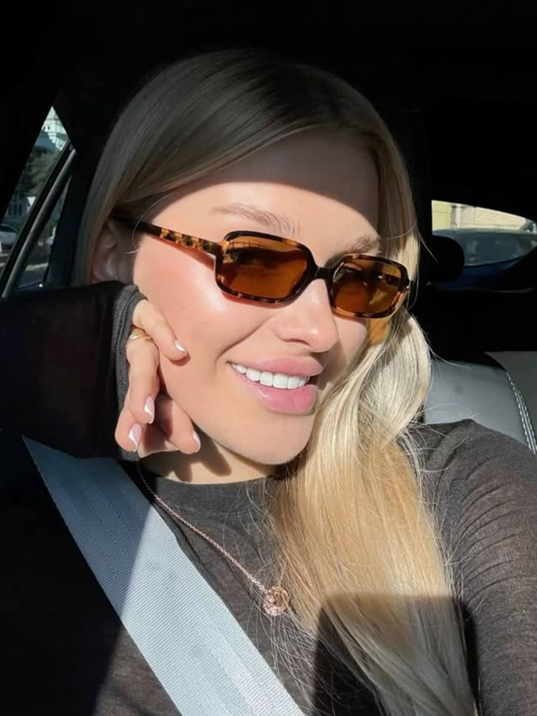 Tillie | Modern Rectangle Sunglasses in first_variant_option1 | Elegant Women&