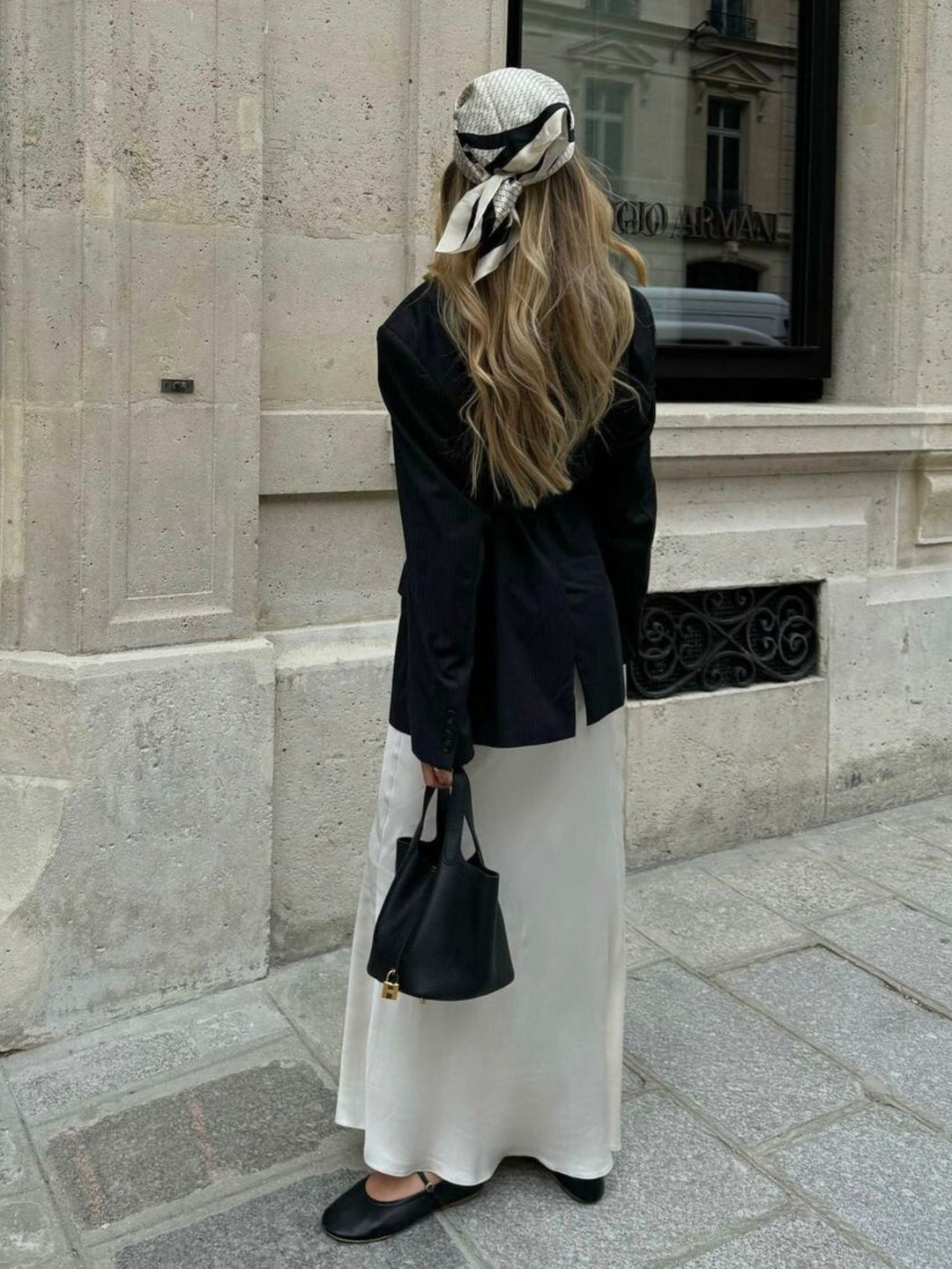 Winnie | Timeless Leather Tote in first_variant_option1 | Elegant Women&